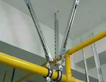闸阀支撑架的质量要求。价格决定了凤冈抗震支撑框架的质量。